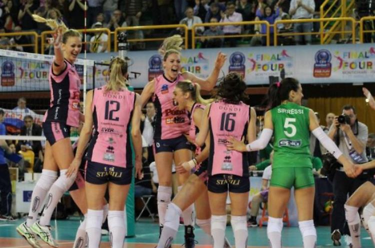 INCANTEVOLE POMI'Batte il Vakif e conquista la Champions League
