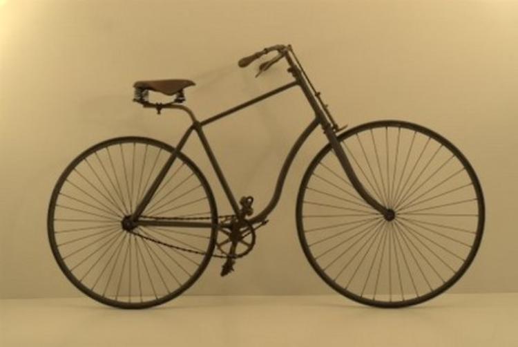 Antiquariato e bici d’epoca  domenica in centro