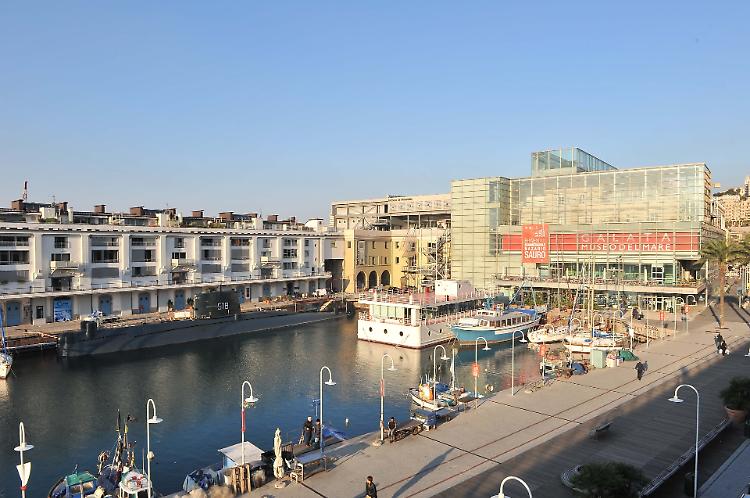 Sul sommergibile e al Museo del Mare di Genova