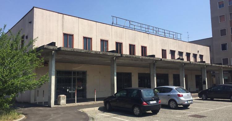 'Moschea nell'ex market', alta tensione al Cambonino