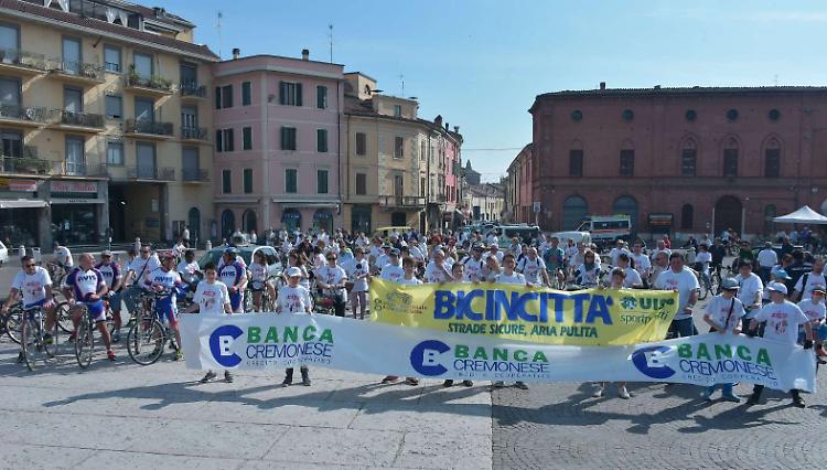 In bicicletta per solidarietà