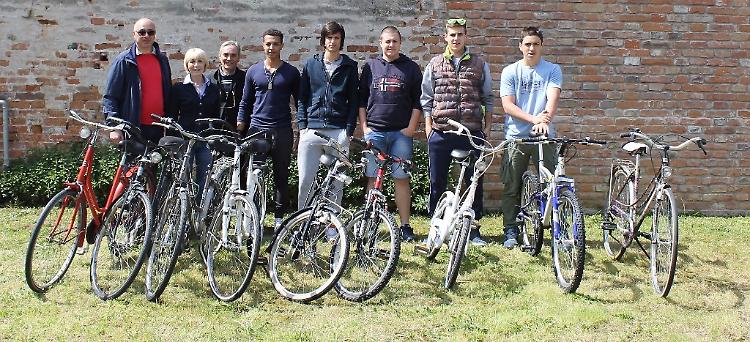 Nove bici per la Casa al Mare recuperate dagli operatori meccanici