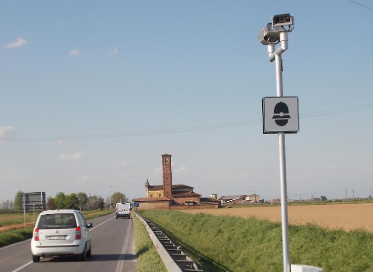 Tremila multe in 53 giorni, proteste, ma pagano tutti