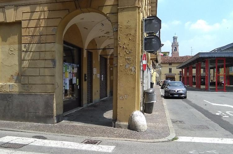Bossi e Comaroli (Lega): «Città insicura»