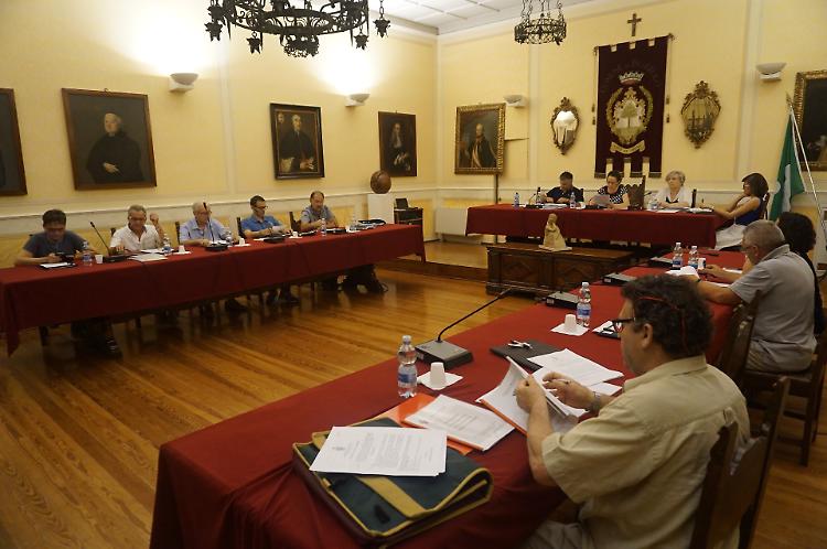 Al quinto tentativo passa il bilancio, niente commissariamento