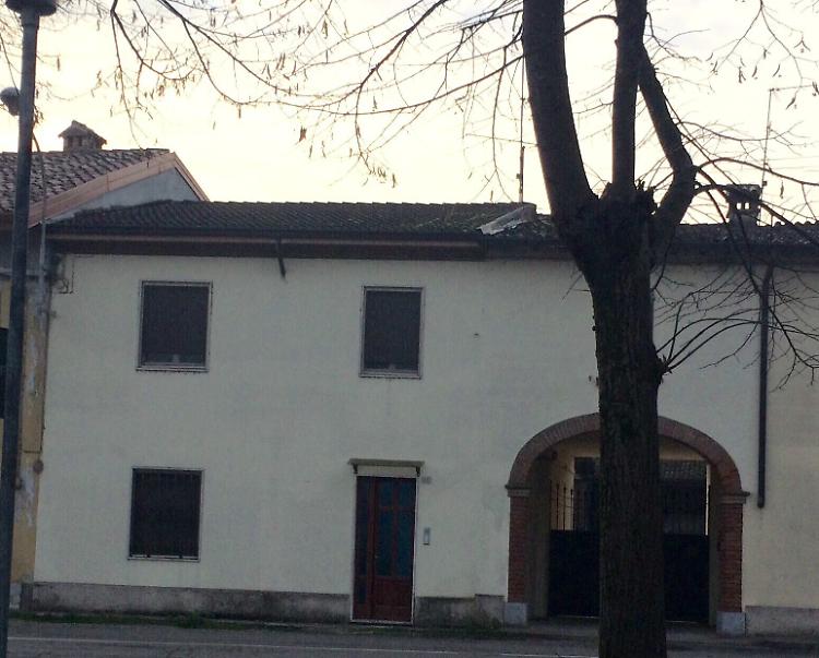 'Migranti, pannocchie per cibo', polemica a Ossolaro
