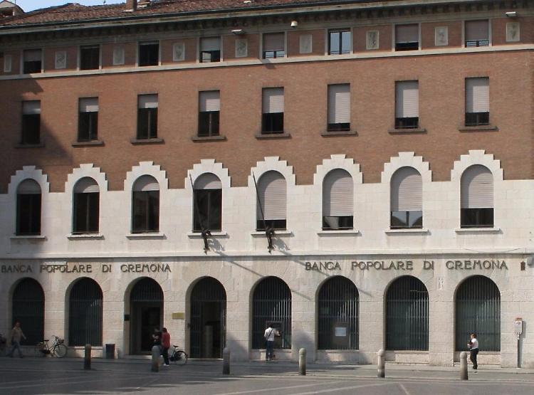 Libera, fumata grigia