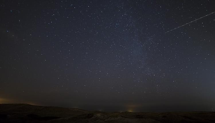 San Lorenzo, picco di stelle cadenti e allineamento di cinque pianeti