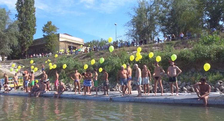 Tuffo nel Grande Fiume, quarto saggio natatorio