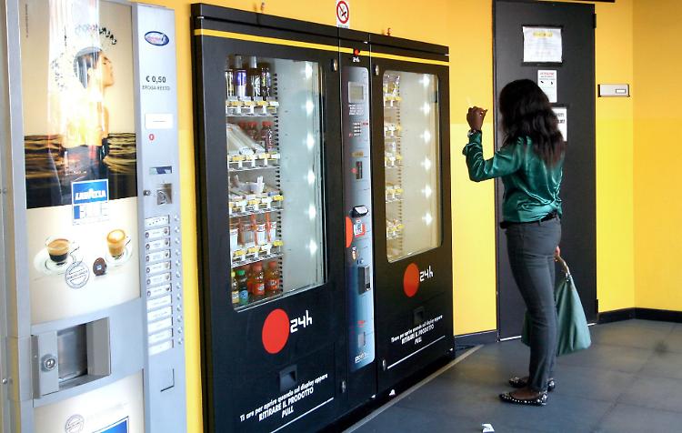 Distributori automatici, boom: raddoppiati in tre anni
