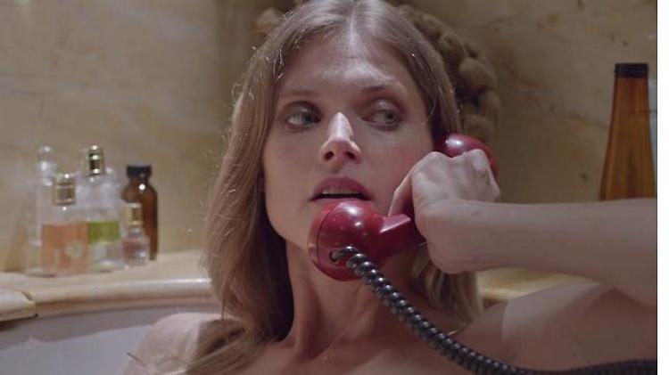 Await: il primo film di Agnona
