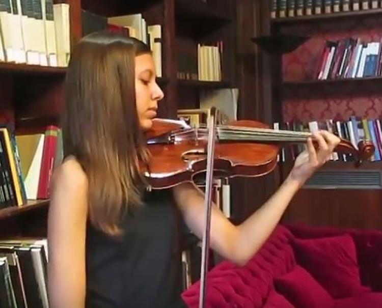Clarissa Bevilacqua: performance dell'enfant prodige al ministero