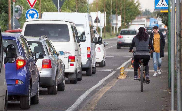 Viabilità, rivoluzione a San Bernardo: code e disagi all'esordio