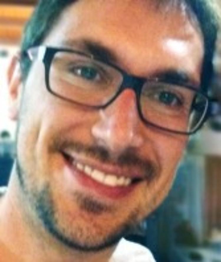 Morto all'improvviso a 28 anni, ultimo saluto al Filo