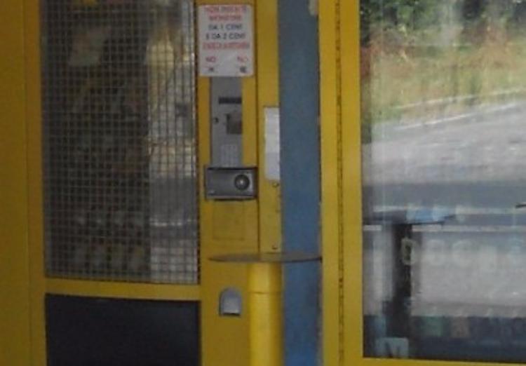 Alcolici vietati nei distributori, titolari nel mirino