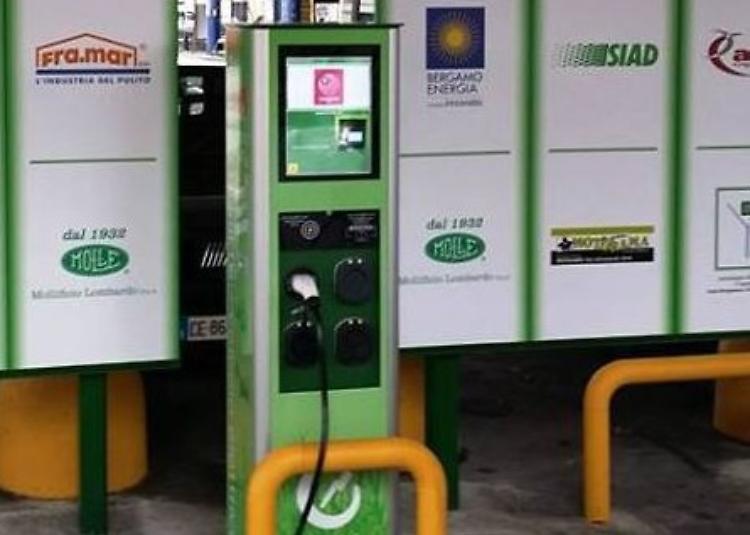 Auto elettriche, in arrivo le colonnine per rifornirle