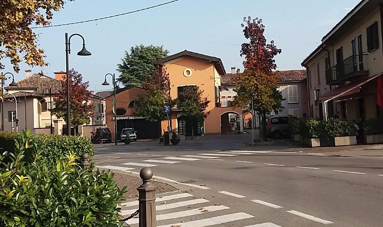 Due donne faccia a faccia coi ladri