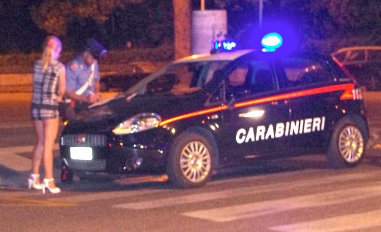 Gestivano il racket della prostituzione, 11 arresti