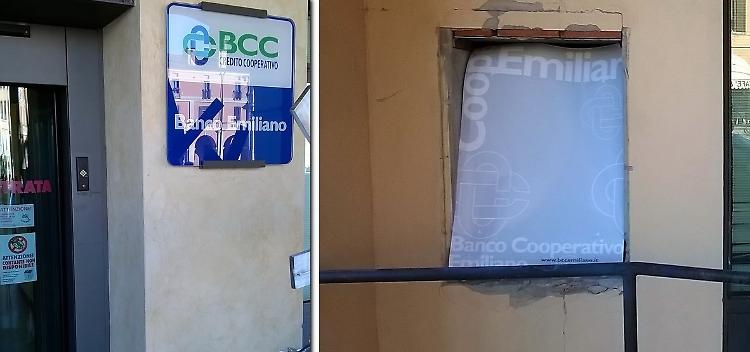 Fanno esplodere il  bancomat, fuga senza soldi
