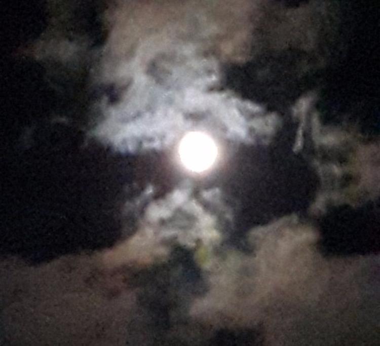 La Superluna a Cremona: le foto dei lettori
