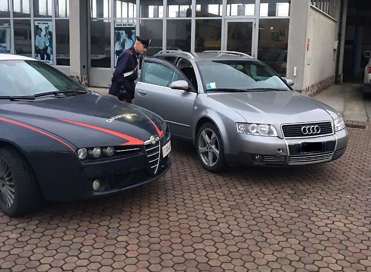 Razzia di surgelati, ladri inseguiti e refurtiva recuperata