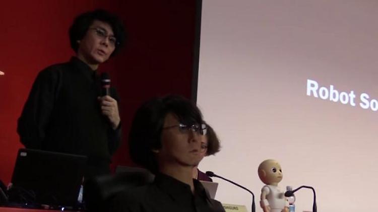 Il professor Ishiguro e il suo doppio: "Tre anni e entreremo nella società dei robot"