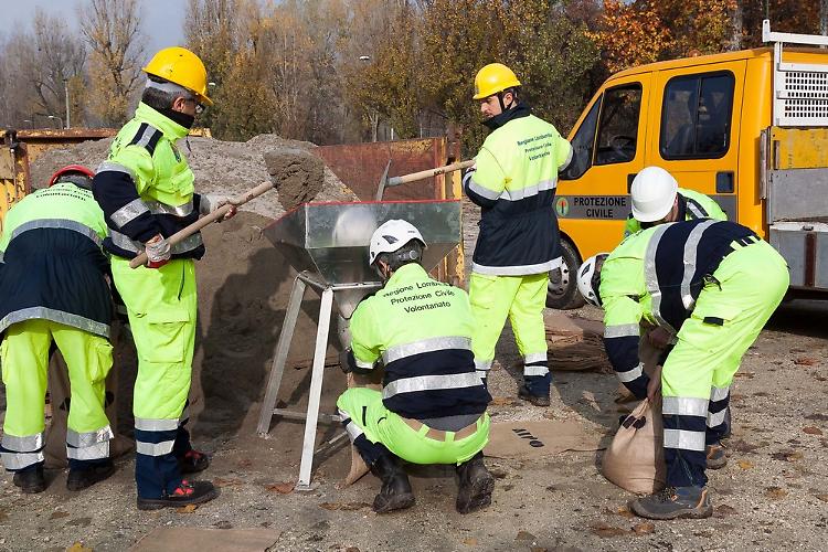 Piena del Po, da valutare l'evacuazione della golena