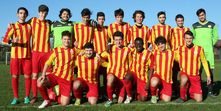 Juniores, rissa tra giocatori: ragazzo sviene per un pugno