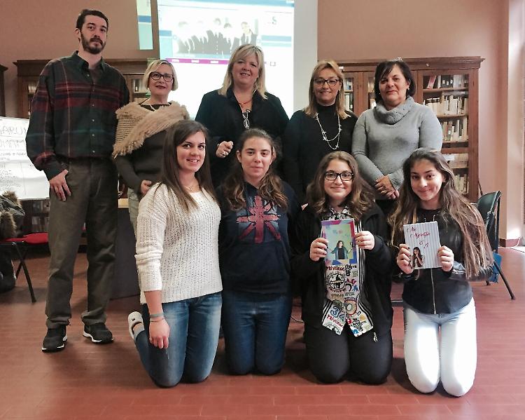 Einaudi, un selfie contro l'abbandono scolastico