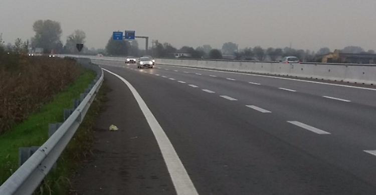 Auto in contromano, paura in tangenziale