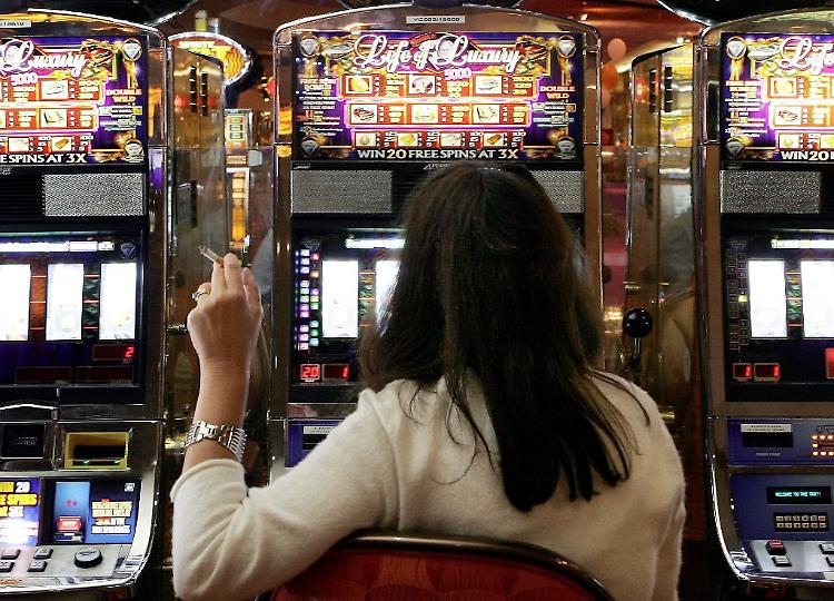 Slot, gli esercenti: l'ordinanza è sbagliata