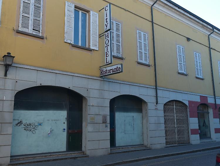 Mini alloggi per anziani nel vecchio hotel City