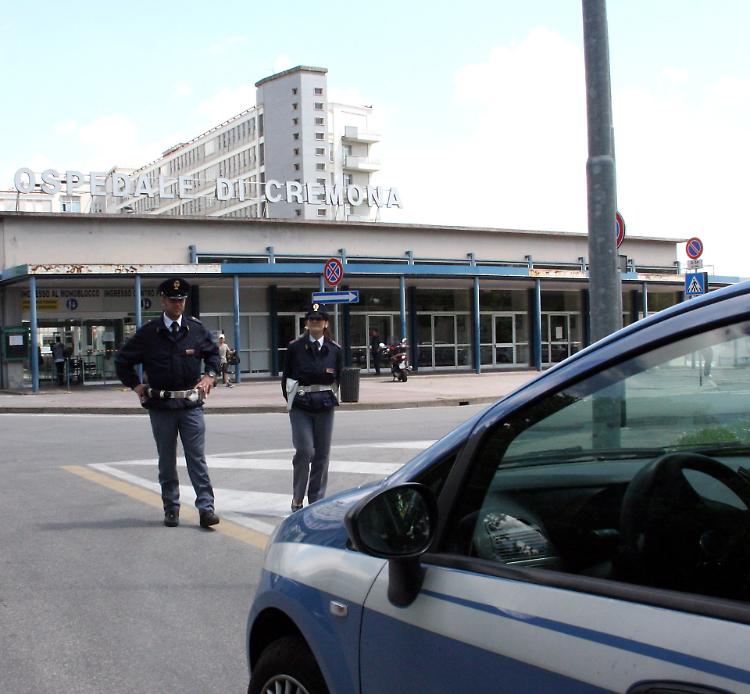 Ambulante minacciato, c'è chi si schiera con il pensionato