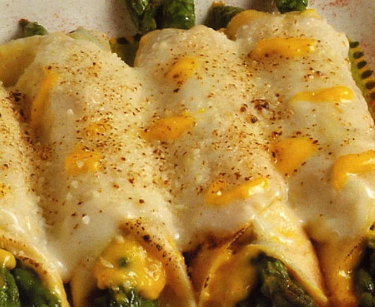 LA RICETTACrèpes ripiene asparagi e zafferano