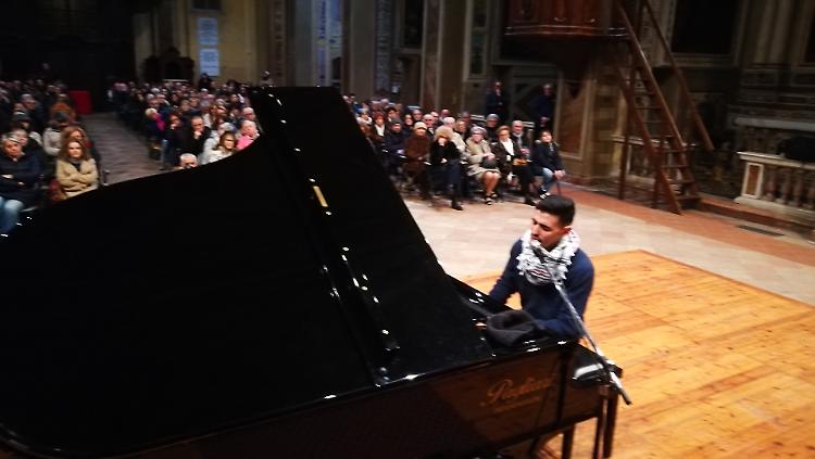 Musica di speranza con il pianista Yarmouk