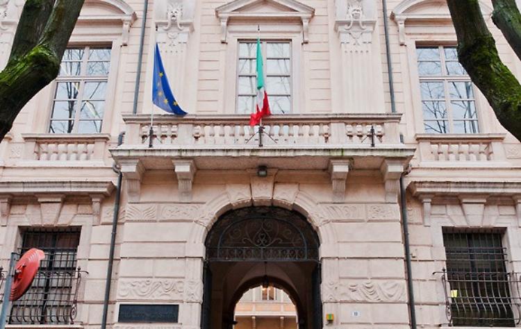 Espiare la pena lavorando, in tre gratis a servizio del Comune
