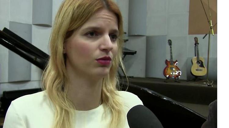 Piccole cantanti crescono. "Scordatevi la Chiara dei talent. Adesso sono un'altra cosa"