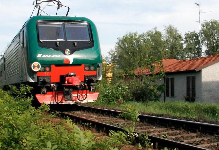 Passaggio a livello fuori uso, ritardi sulla Pavia-Cremona