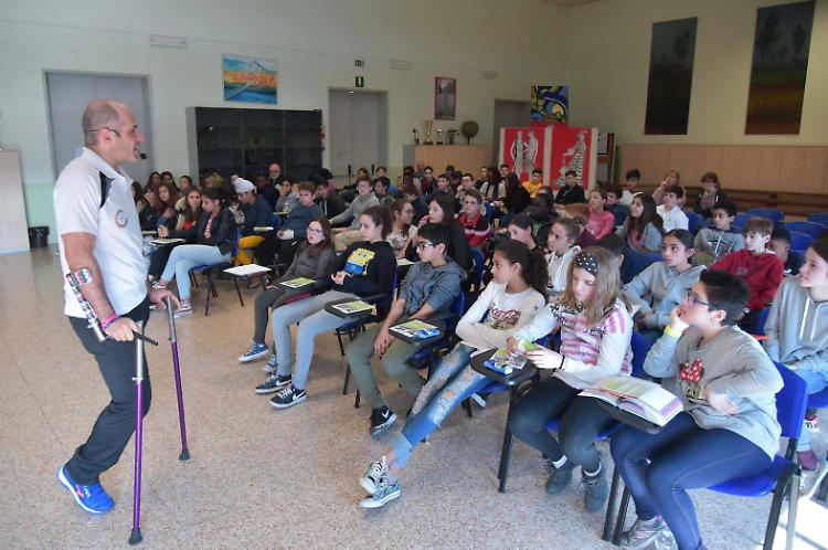 Disabilità e sport, Devicenzi si racconta agli studenti