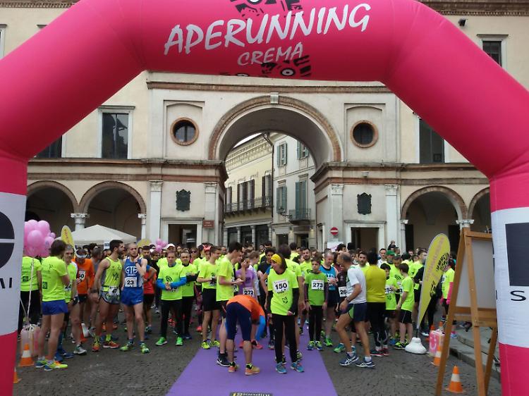 Aperunning, corsa e solidarietà per le strade di Crema