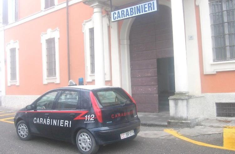 Telefono rubato da un pacco, arrestato magazziniere 28enne