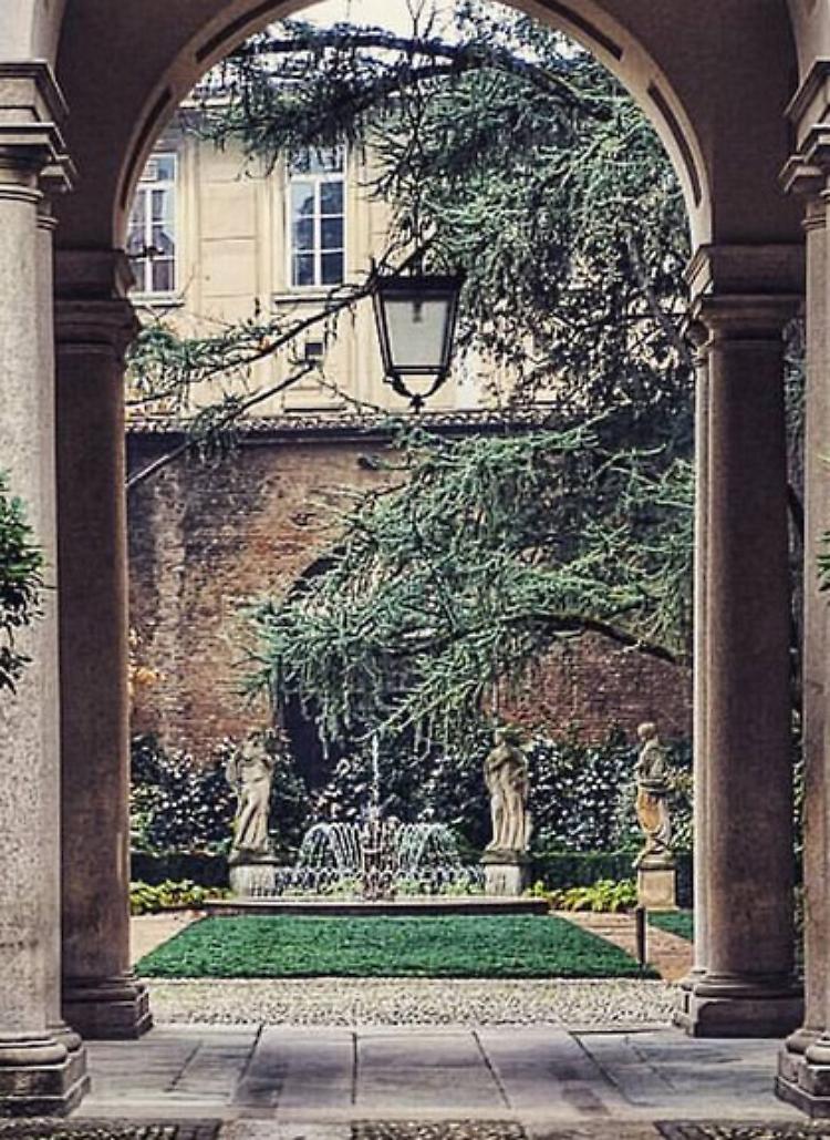 Gala Charity Night A palazzo Pallavicino