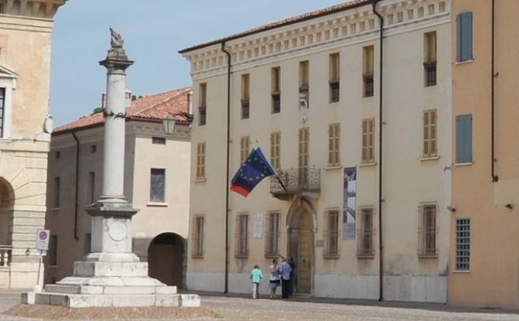 Comune, dipendente a processo