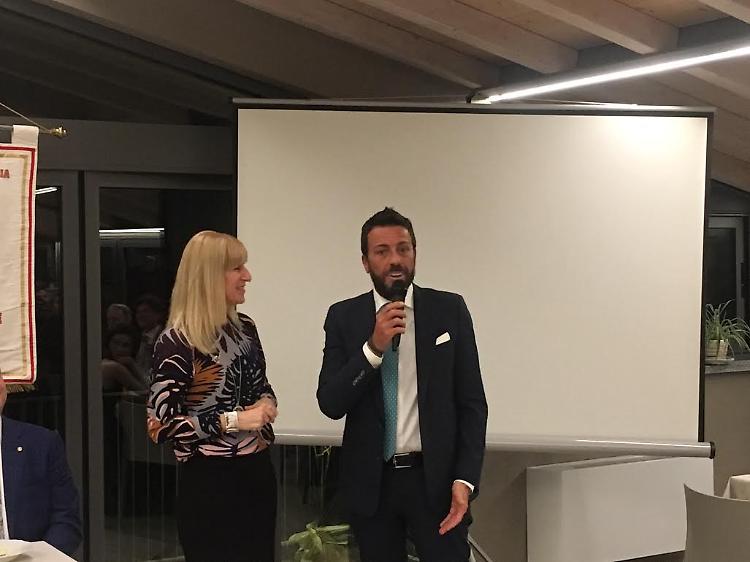 Paul Harris Fellow del Rotary a Rebecca Bianchi e Alessandro Saviola