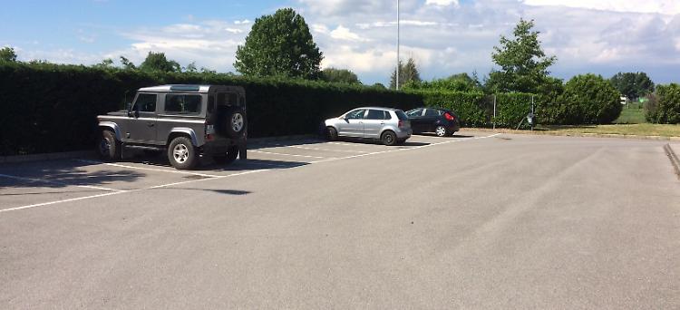 Casanova, auto vandalizzate: residenti ora hanno paura