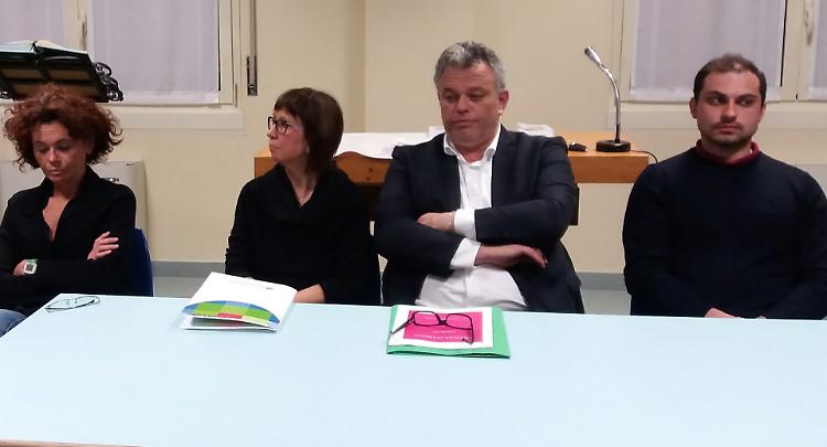 Mercato di via Verdi, candidati sindaco a confronto