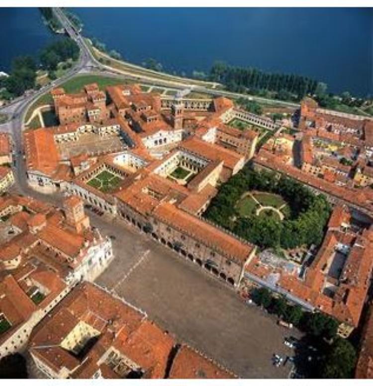 Mantova, gioiello rinascimentale