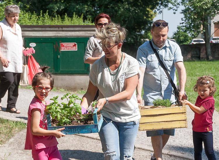 Con il 'Sentiero dei profumi' riqualificato il giardinetto
