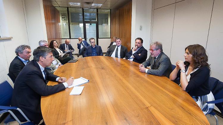 La sfida di Maroni: "Referendum per cambiare?