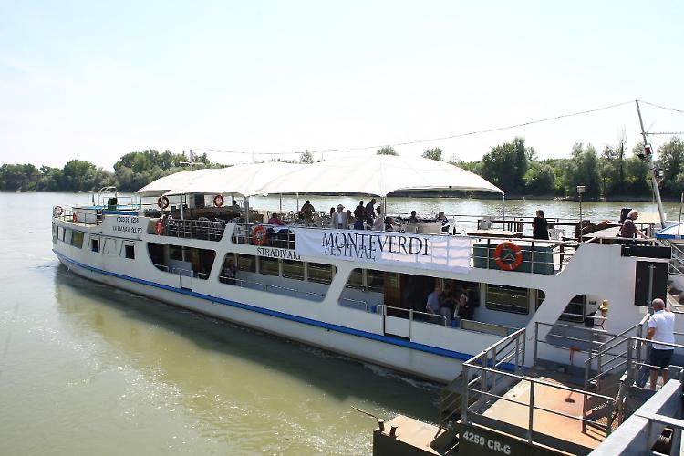 Tra le desiate acque in viaggio verso la Laguna